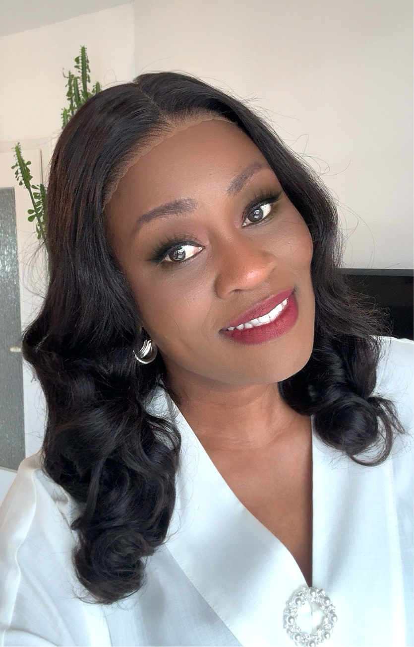 Zoe Unit – Effortless 4x6 Lace Wig in Natural Black/Brown ( Ready 2 Wear)