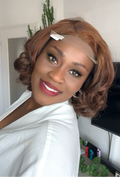 Evie Unit – Chic 10-Inch Brown Bob Wig