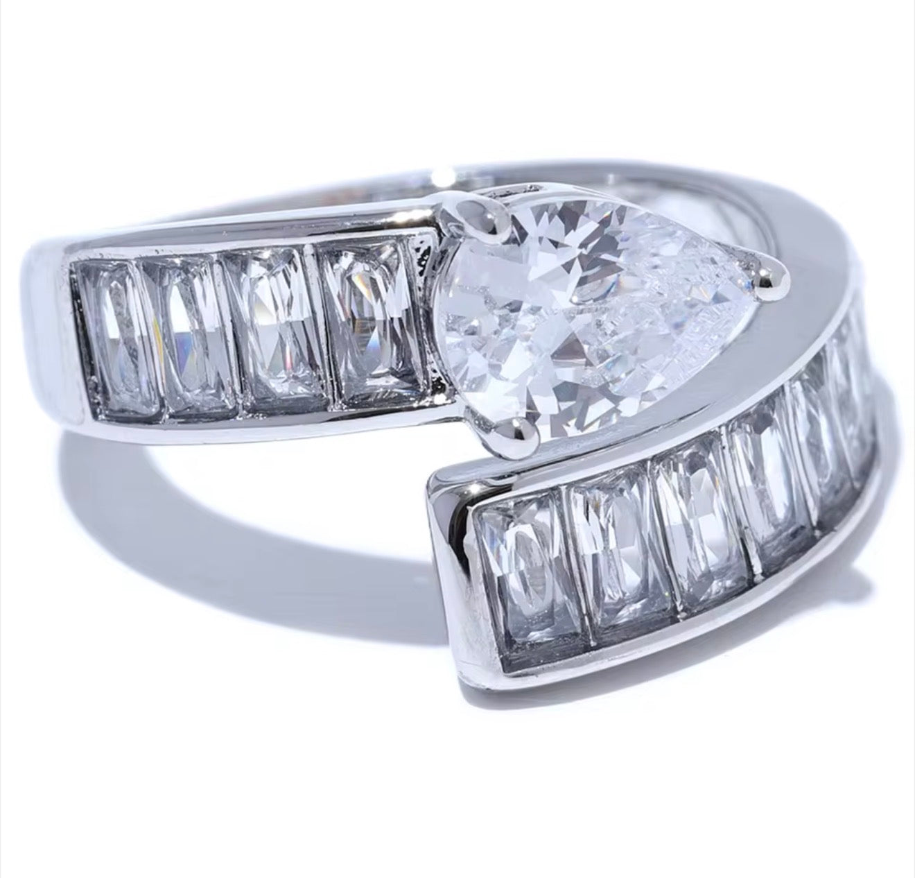 Bunte Glänzende Ring