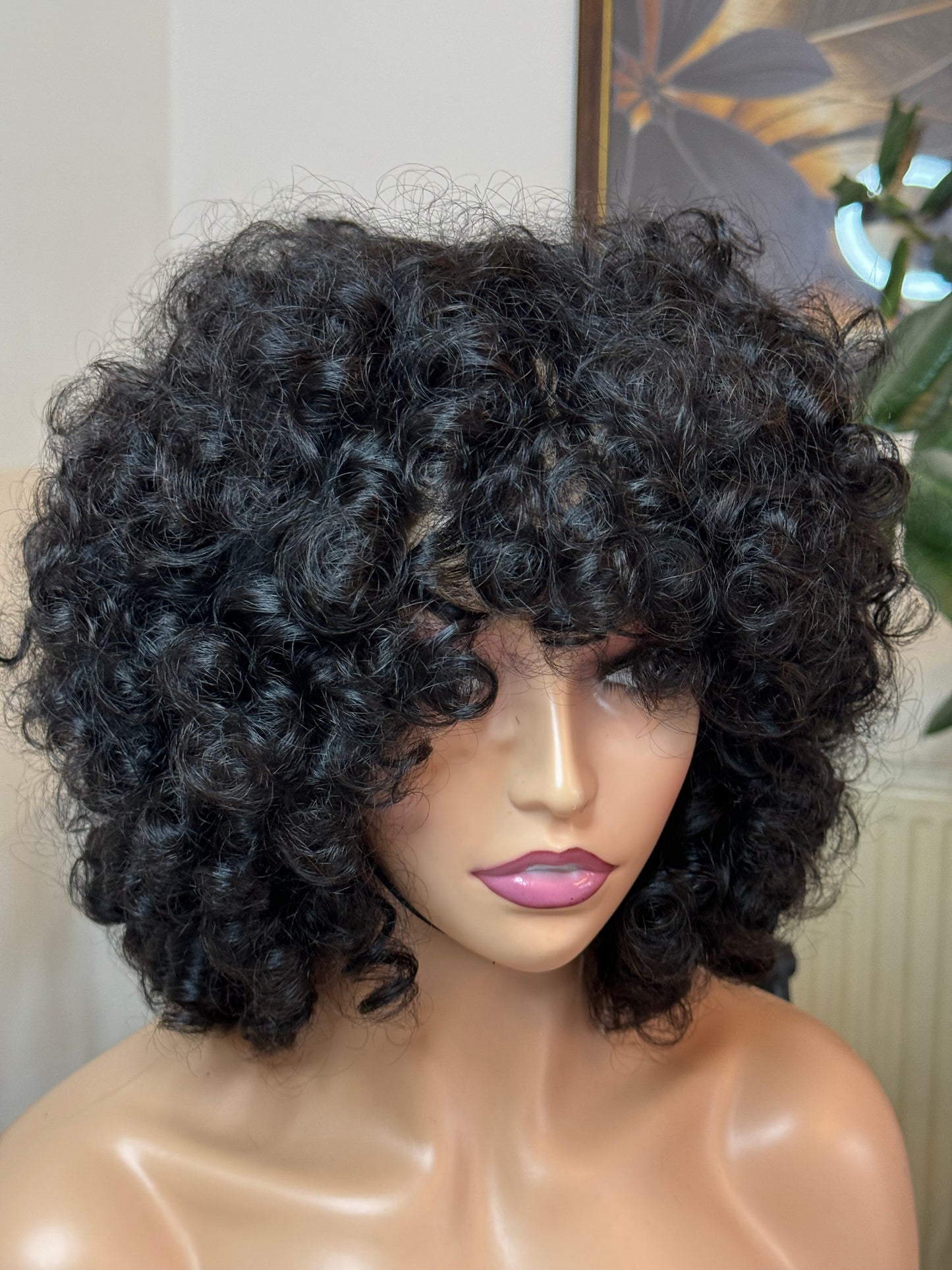 Nove Unit – Sleek 12-Inch Natural Bob Wig