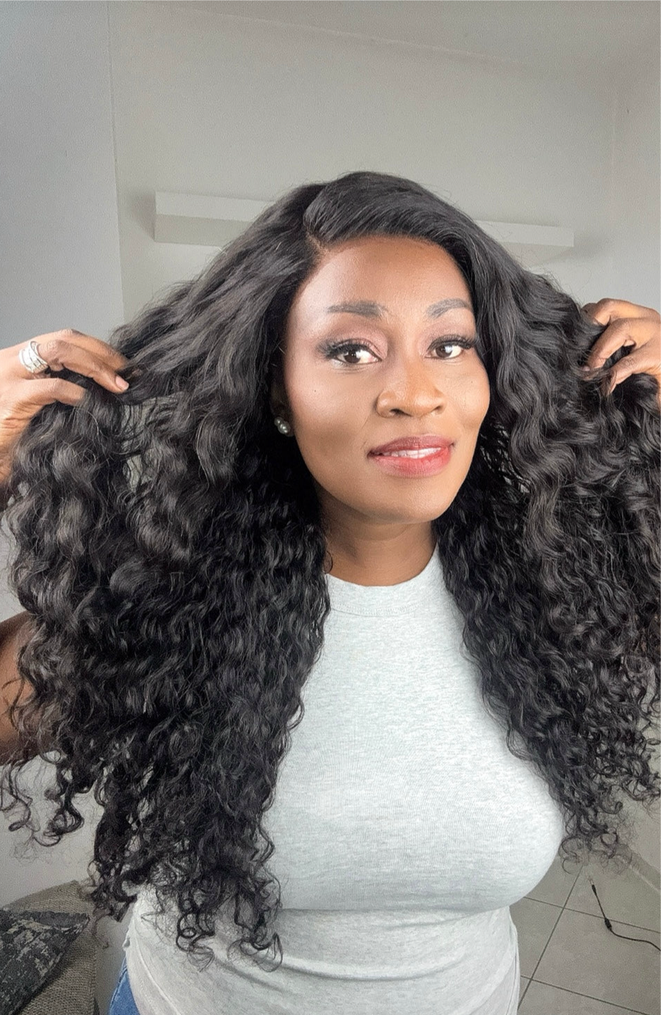 Bella Unit – Luxe 26-Inch Frontal Wig in Natural Black/Brown (Ready 2 Wear)
