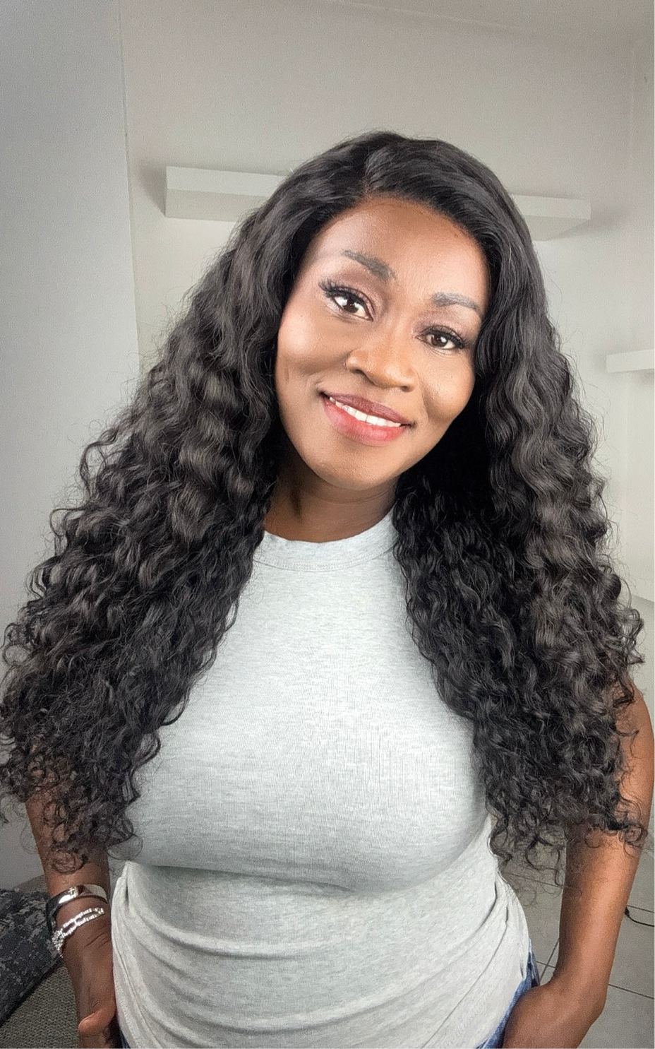 Bella Unit – Luxe 26-Inch Frontal Wig in Natural Black/Brown (Ready 2 Wear)