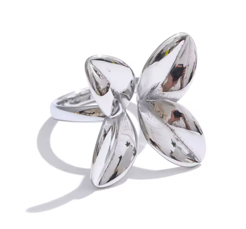 Blumenmuster Ring