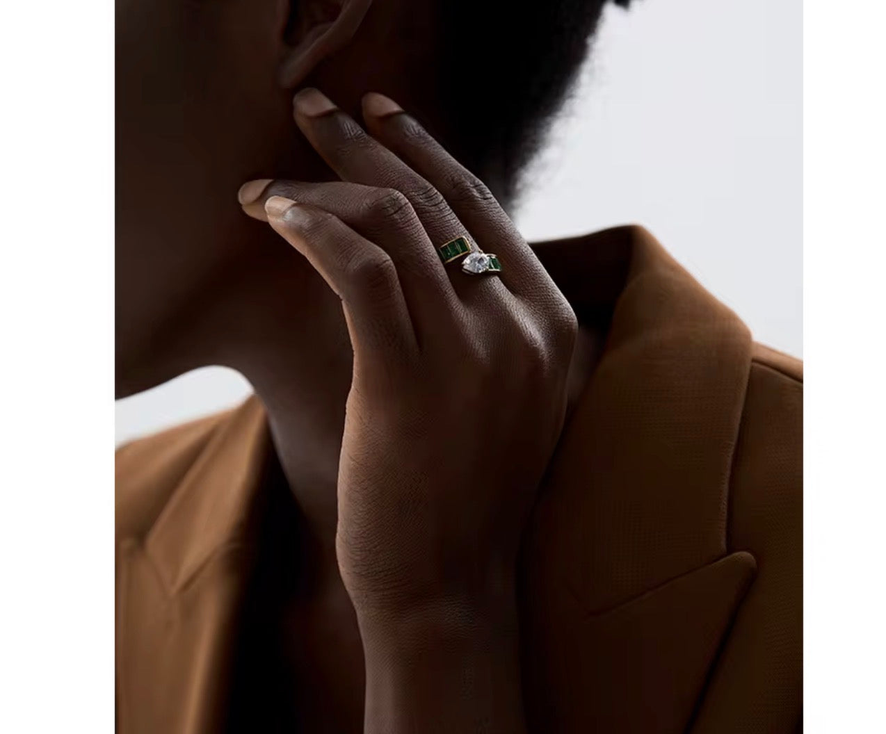 Bunte Glänzende Ring
