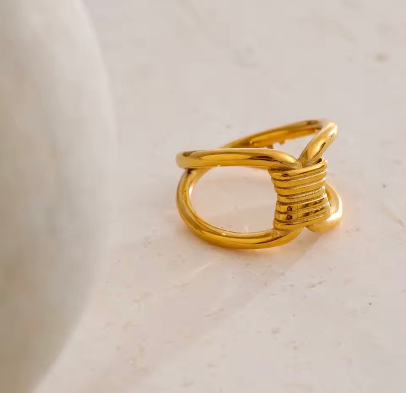 Knoten-Ring￼
