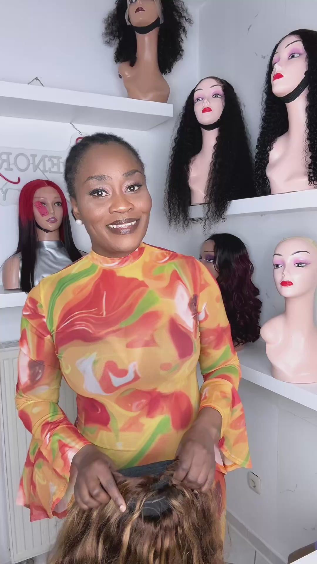 004 Bea Unit, Indian lose Wave hair (Ready 2 Wear)